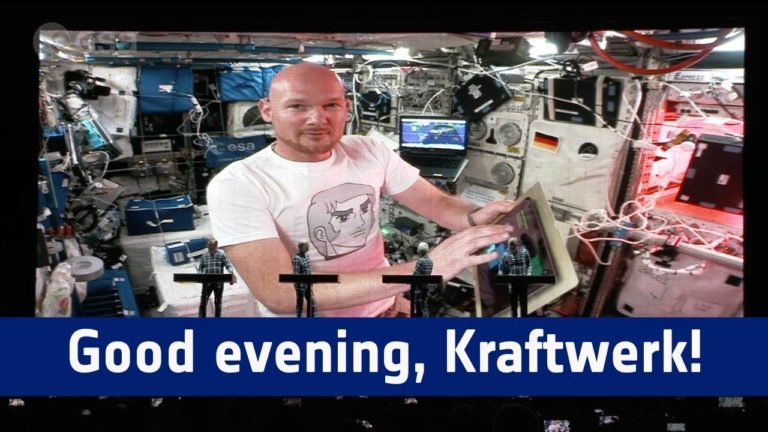 Ve a Kraftwerk tocar en vivo con un astronauta a bordo de la Estación Espacial Internacional