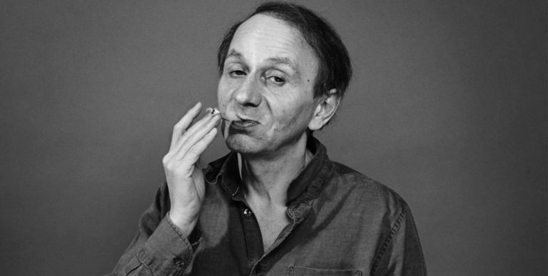 Una introspección al mundo literario de Michel Houellebecq