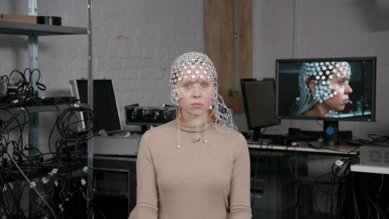 Holly Herndon lanza PROTO, un desarrollo cultural, de lenguaje e intelectual entre el humano y la maquina