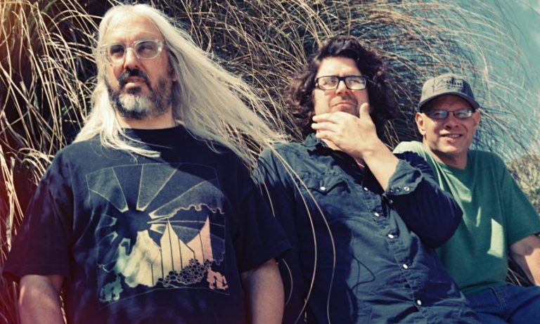 Dinosaur Jr. en proceso de sacar un nuevo álbum