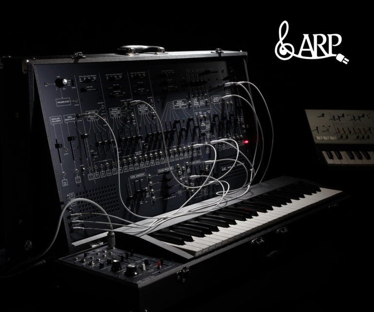 Korg está reeditando el legendario sintetizador ARP 2600, checa este documental