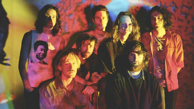 King Gizzard and The Lizard Wizard lanza 3 álbumes de ayuda contra incendios forestales de Australia