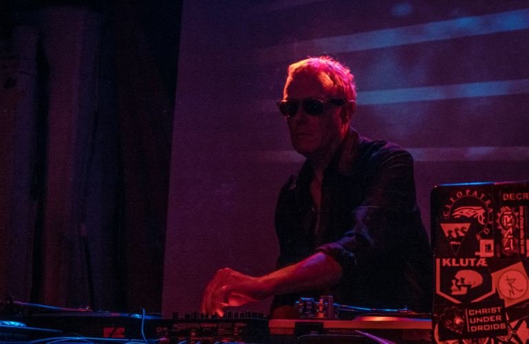 Galería de fotos del DJ set de David J de Bauhaus en CDMX