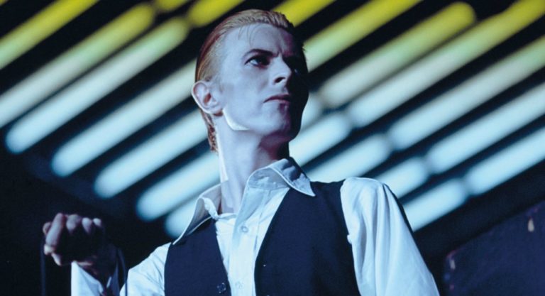 Tributo a David Bowie con integrantes de The Damned, Blondie y Sex Pistols en camino