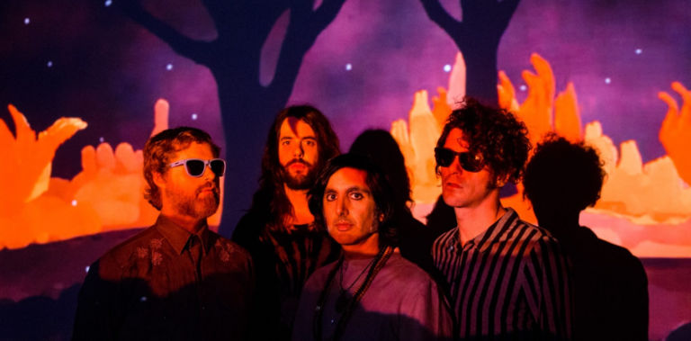 Elephant Stone y su alucinante nuevo tema: Fox On The Run del álbum Hollow