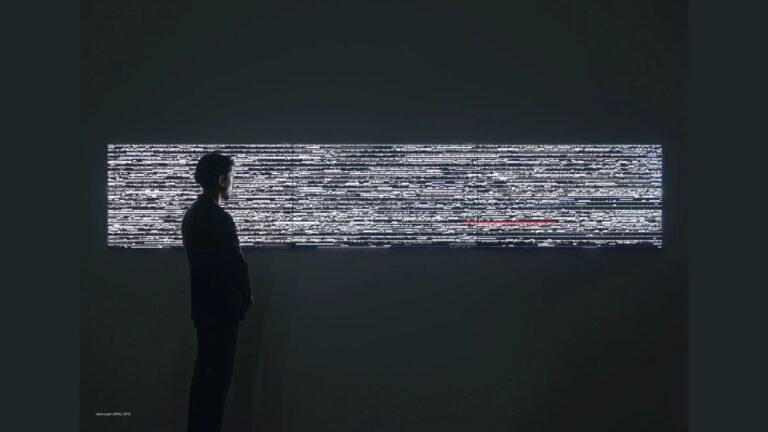 Retrospectiva sobre Ryoji Ikeda: Vanguardismo entre el sonido, la ciencia y el arte visual