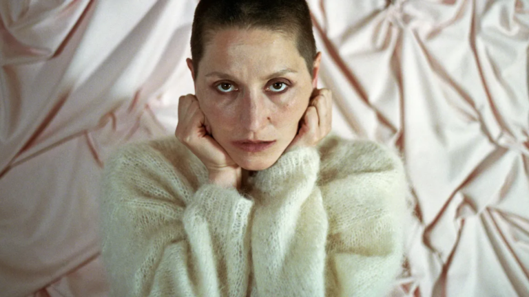 Cate Le Bon: arquitecta del art rock contemporáneo